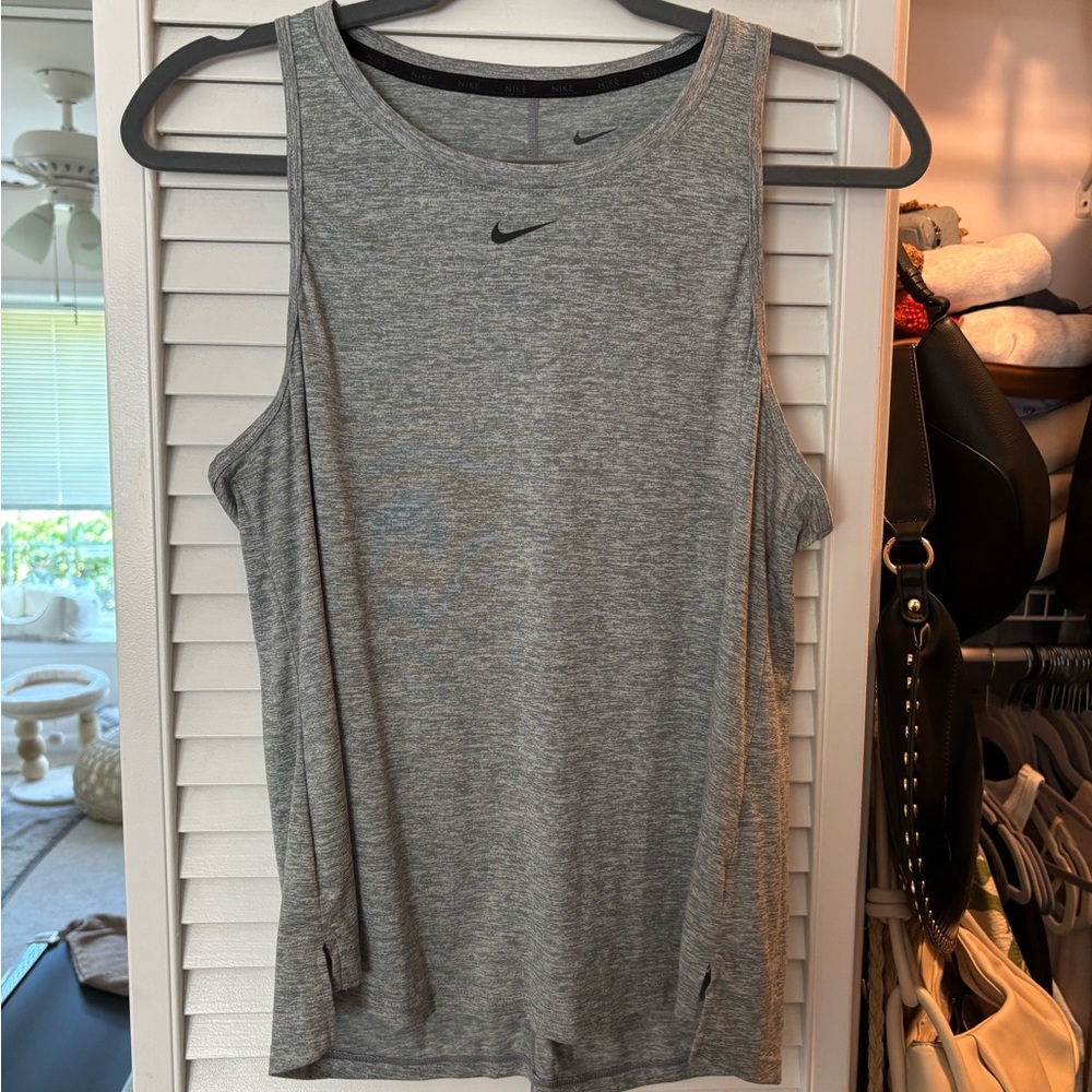 Nike Women's Gray Tank Top
